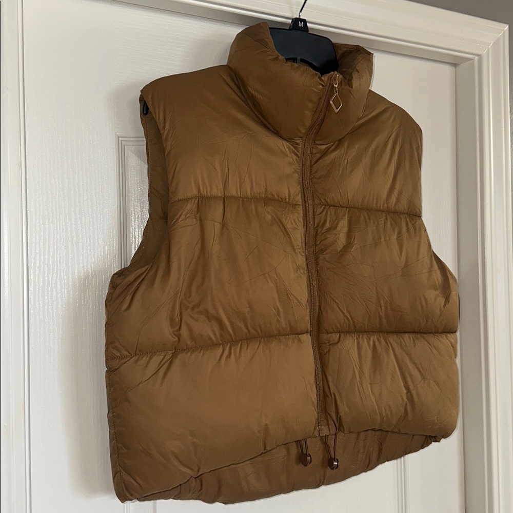 Cropped Camel Colored Puffer Cozy Winter Vest - Picture 3 of 7